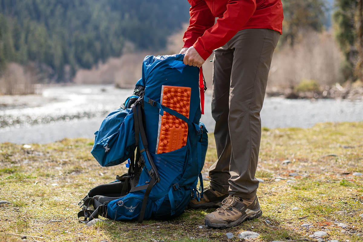 Osprey Aether 65 pack (sit pad in mesh pocket)